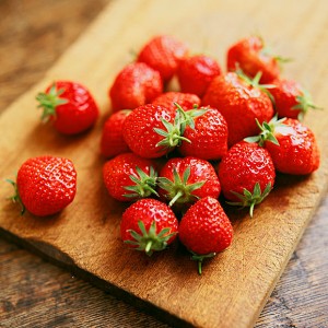 市麵上鈣肥這麼多，草莓應該選怎樣的鈣肥呢？